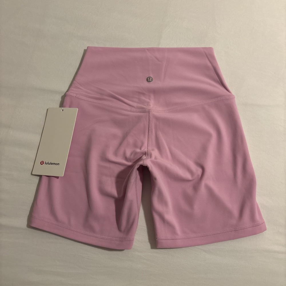 Lululemon align shorts vita pink size 4
New with tag